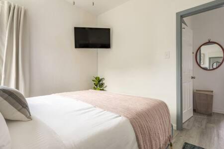 Amazing Ocean View - Luxury Manhattan Beach 1 Bedroom - Parking Bagian luar foto