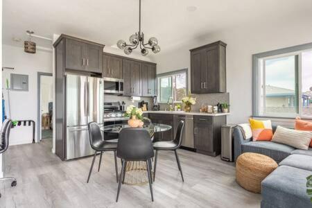 Amazing Ocean View - Luxury Manhattan Beach 1 Bedroom - Parking Bagian luar foto